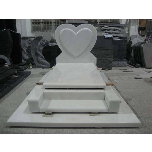 LINSTONE French Monument